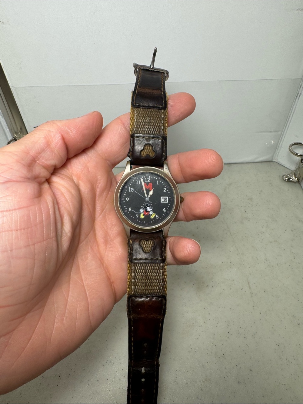 Vintage Disney Mickey Mouse Leather WR Watch
